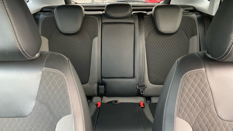 Vauxhall Grandland X 1.5 Turbo D SRi Nav 5dr Diesel Hatchback